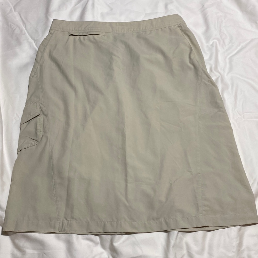 Magellan Outdoors Travel Skirt, elastic waist (back), stone, 12P